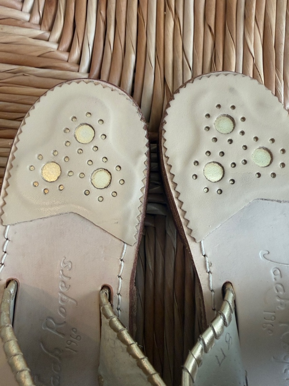 Jack Rogers Tan and Gold Womens Sandal Leather Preppy Jacqueline Kennedy Classic - Picture 4 of 9